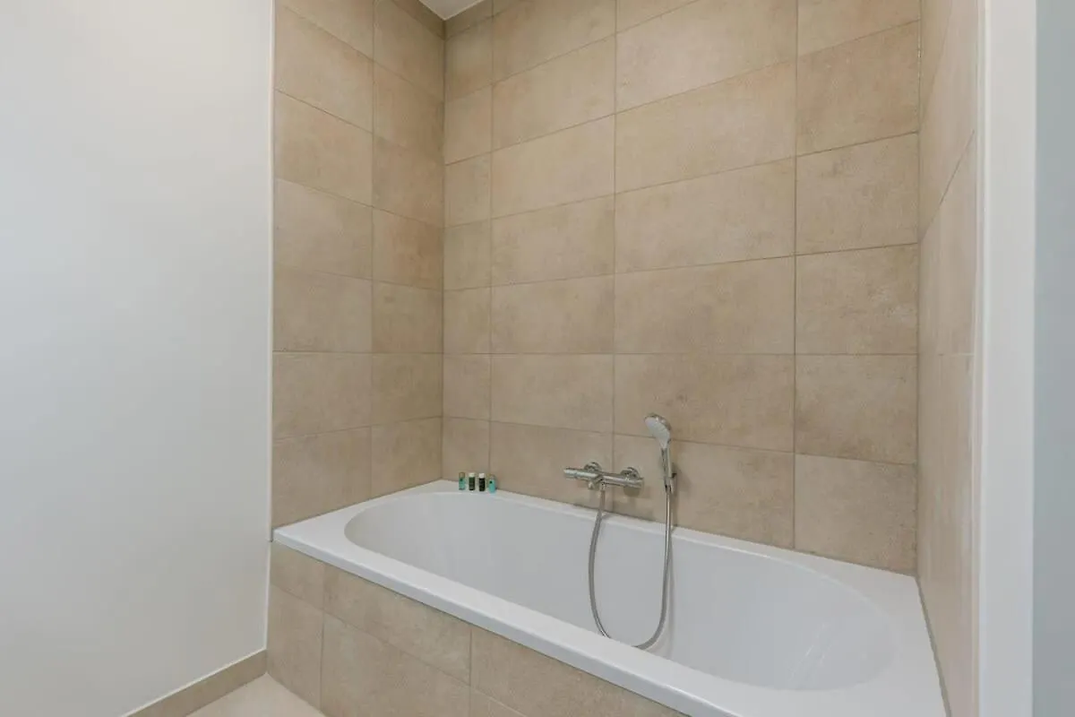 Huswell - Apartment With Terrace Close To The Sea Ostende