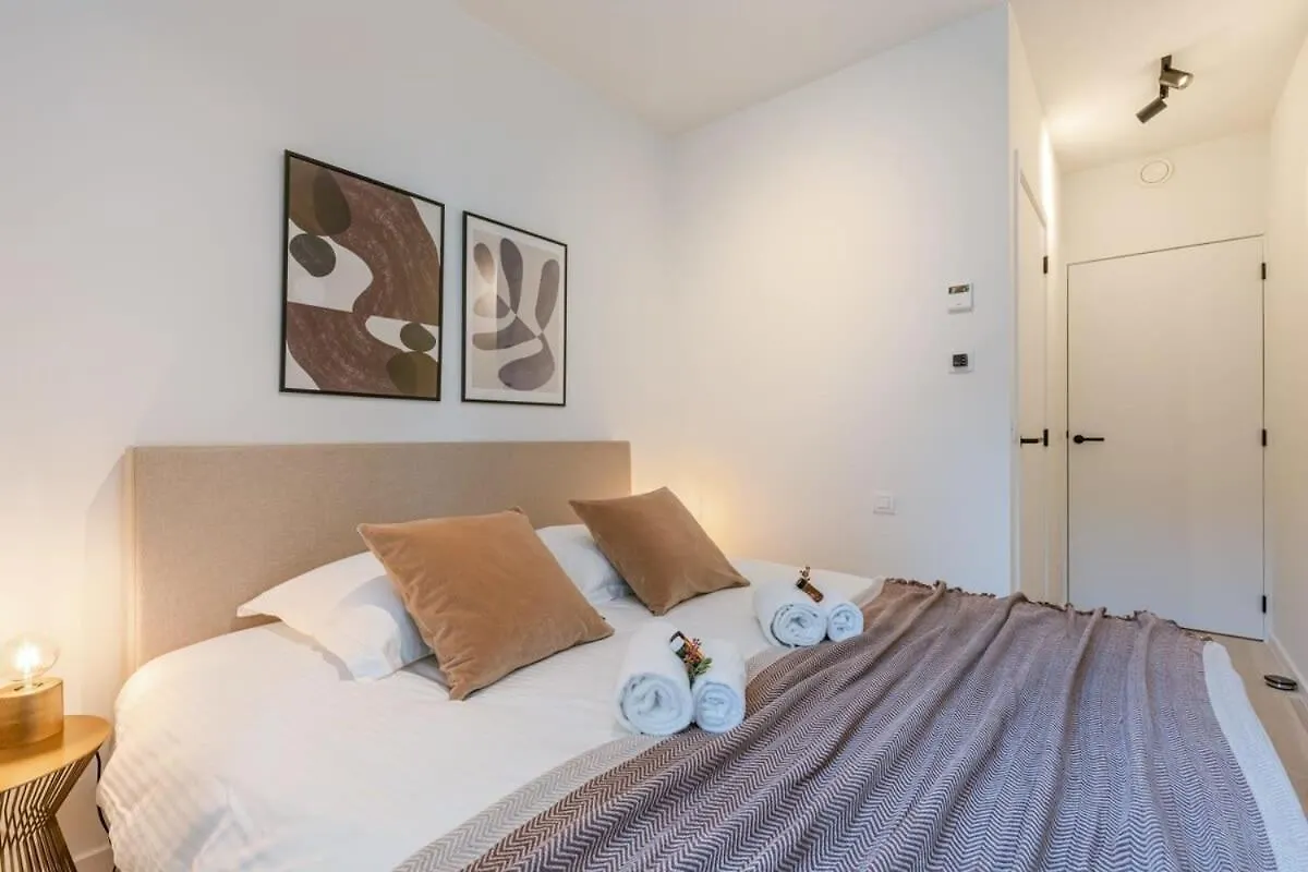 Huswell - Apartment With Terrace Close To The Sea Ostend Belgium